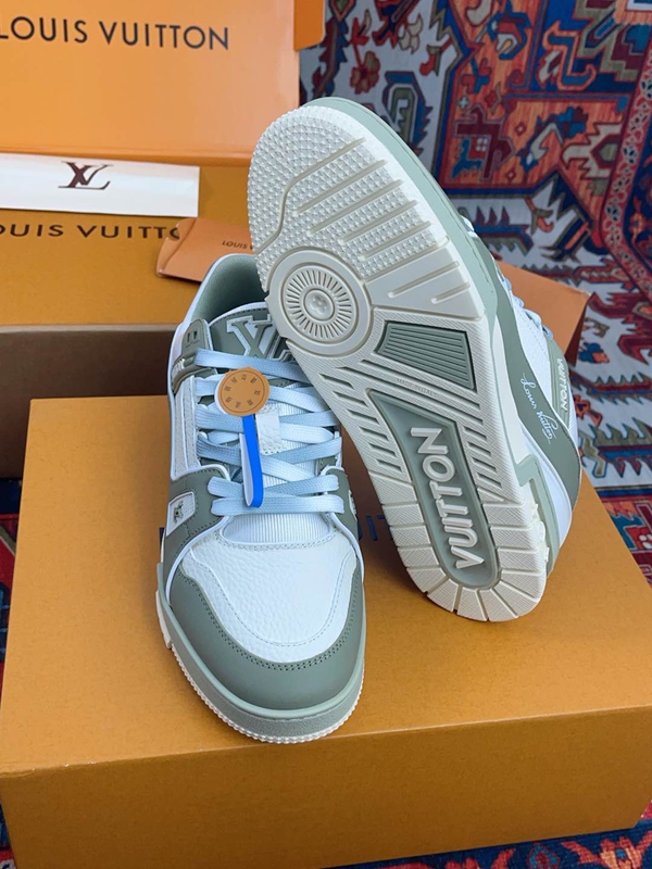 ルイヴィトン靴角部分ディテール